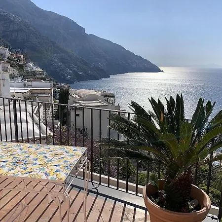 Principe Giovanni 4* بوسيتانو